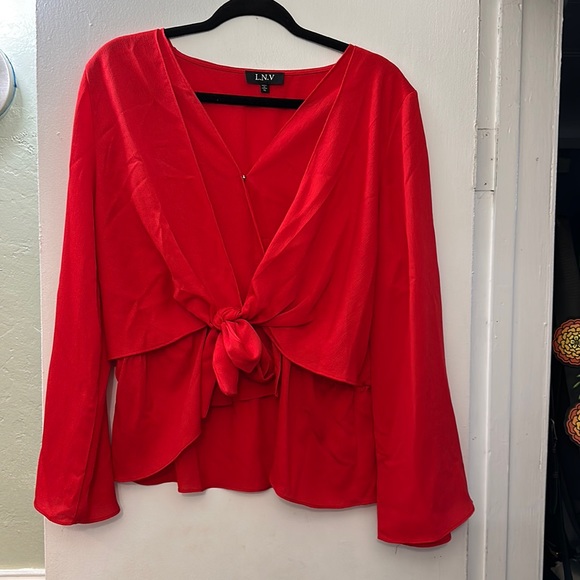 Red top - Picture 1 of 2